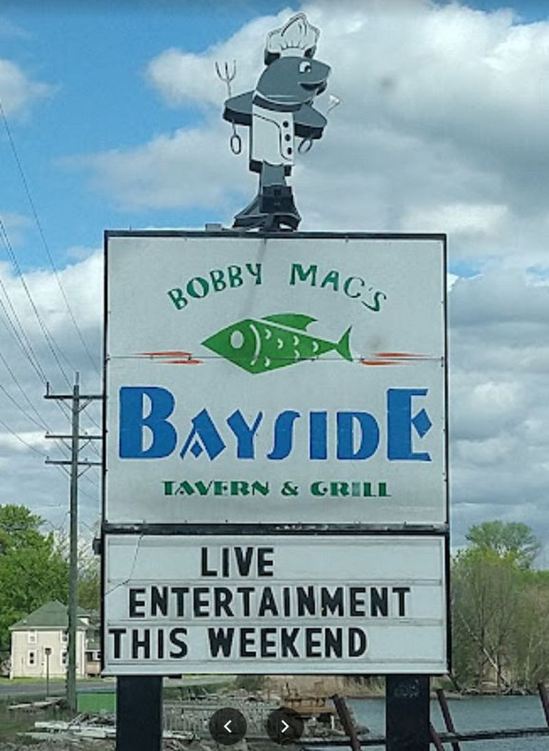 Bobby Macs Bayside Tavern & Grill (Buds Restaurant) - From Web Listing (newer photo)